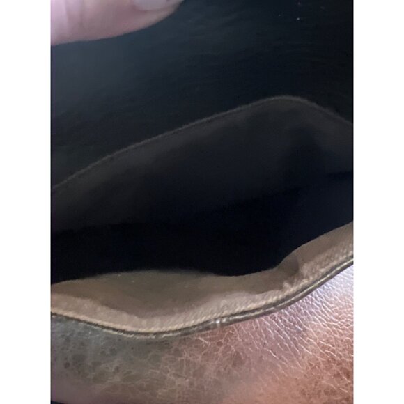 Relic By Fossil Brown Leather Crossbody/Shoulder Bag With Adjustable Strap - Picture 3 of 9